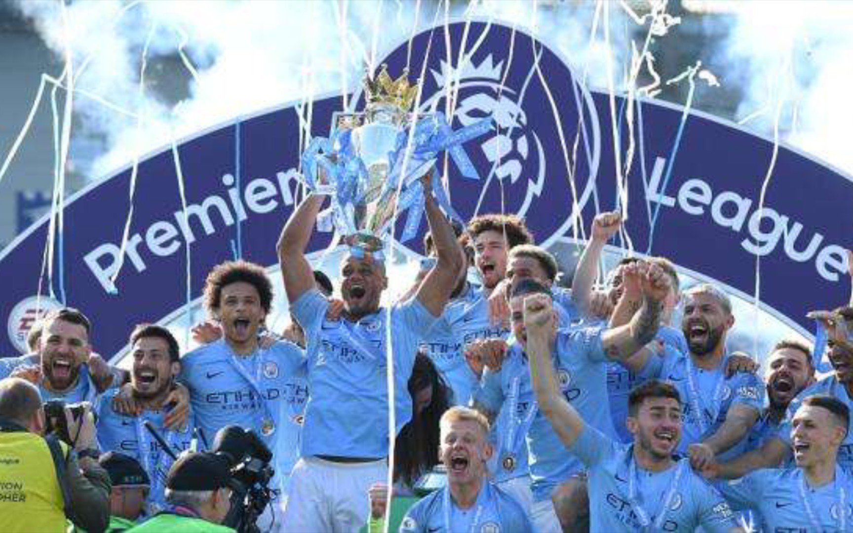 在这个充满 在这个充满