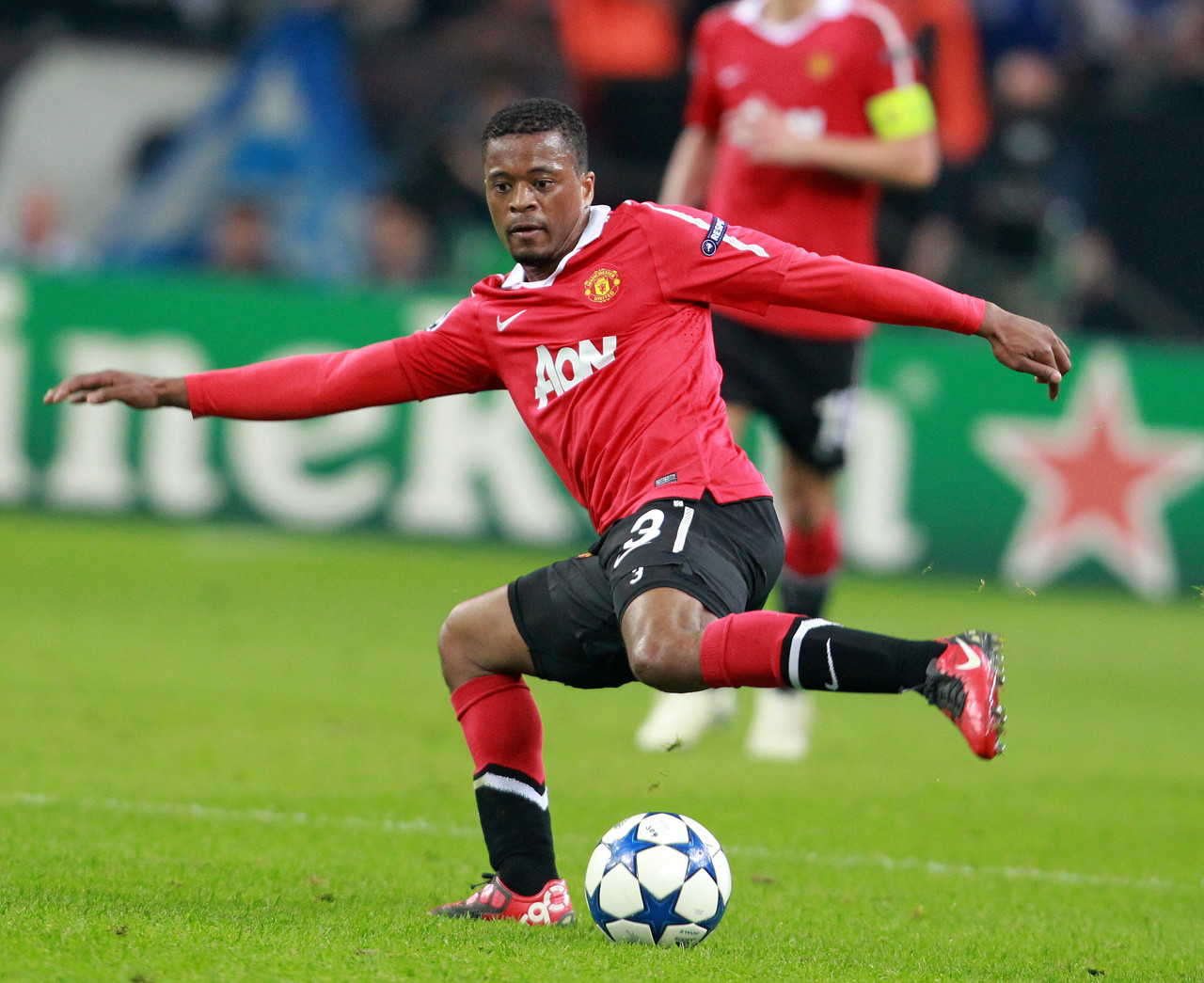 像莱万这样 像莱万这样